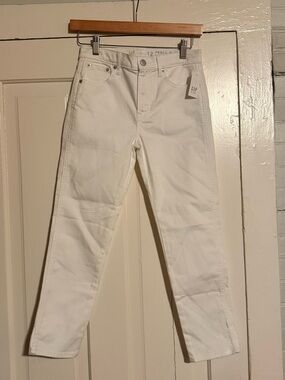 GAP White Jeans with Button Detail